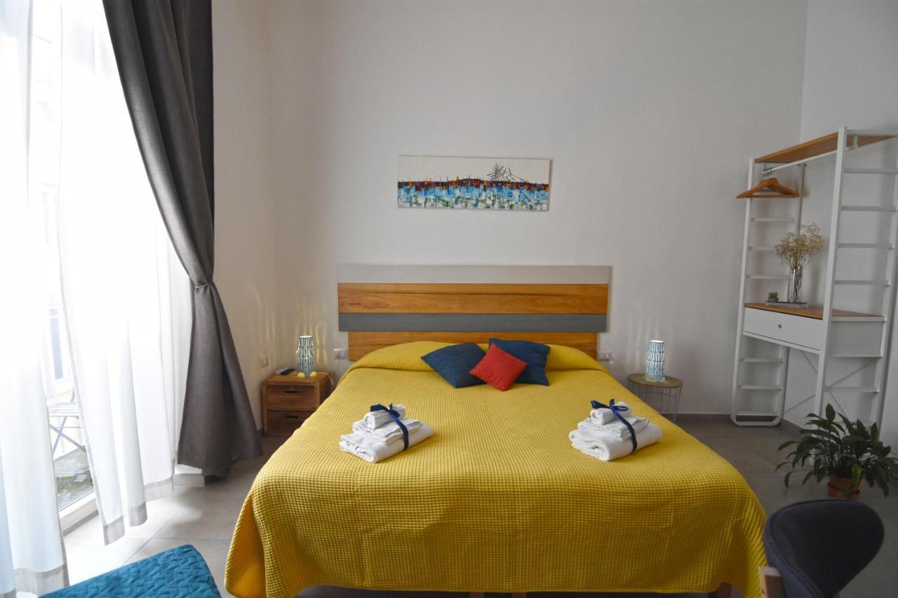 Crianza B&B Neapel Exteriör bild